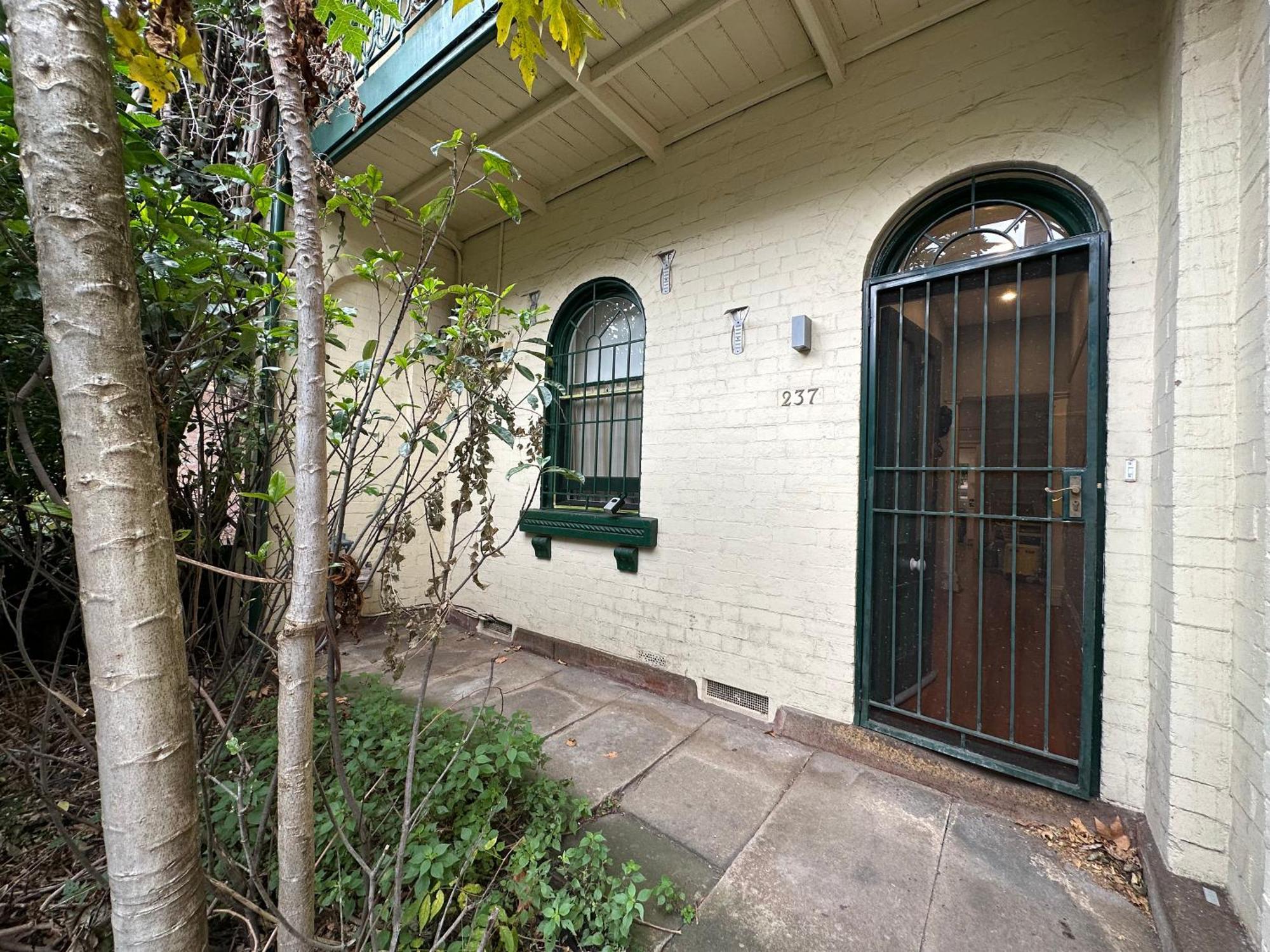 Ultimo Terrace Homestay Sidney Exterior foto